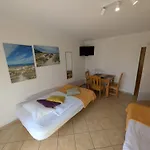 Victoria - Na Parterze Z Lazienkami Z Oddzielnym Wejsciem I Tarasem - Posilki W Zaprzyjaznionym Obiekcie Atlantis Zaraz Obok, Slynacym Z Wybornej Kuchni I Swietnych Opini! 3* Grzybowo